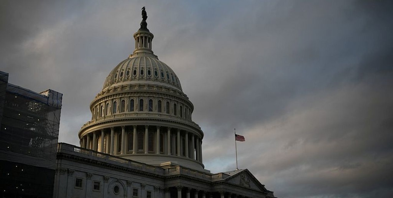 Legisladores estadounidenses proponen que el FMI suspenda el cobro de la deuda a la Argentina