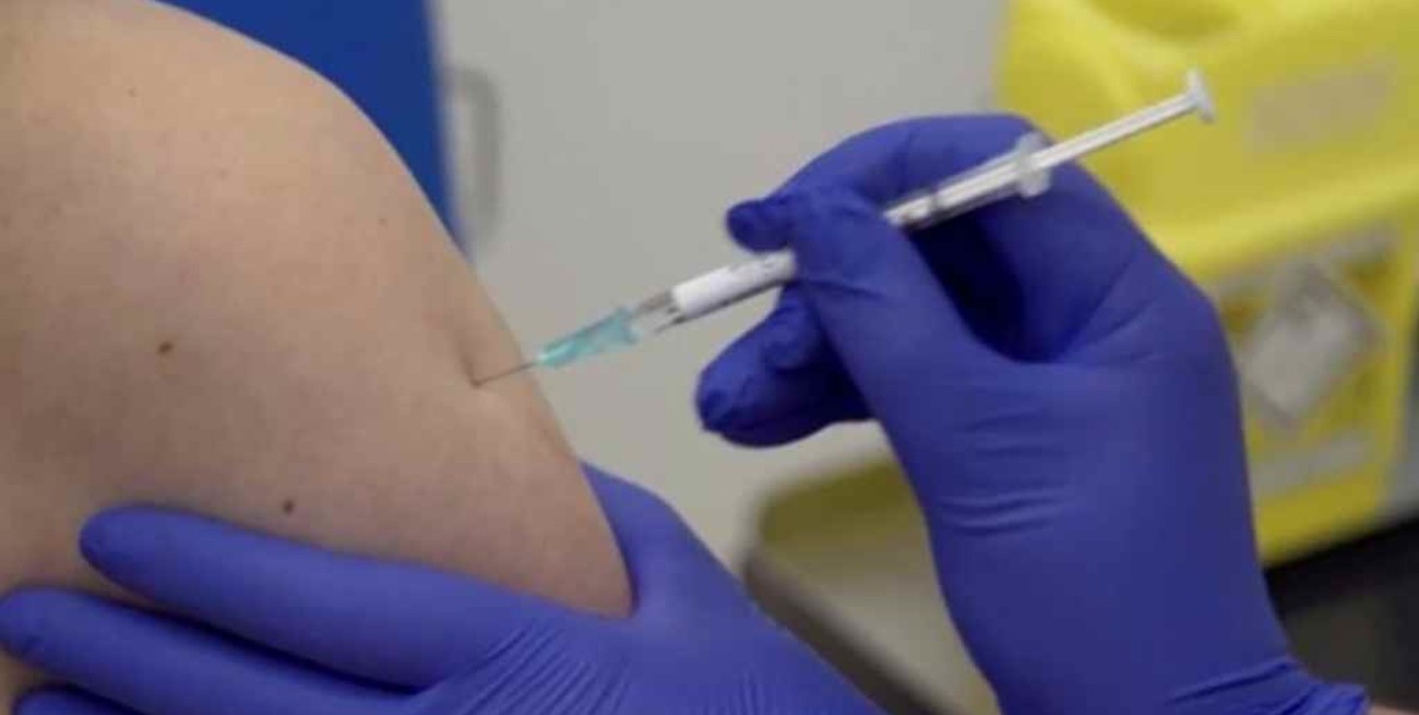 Covid-19: la vacuna desarrollada por Oxford comenzó a ser probada en Brasil 