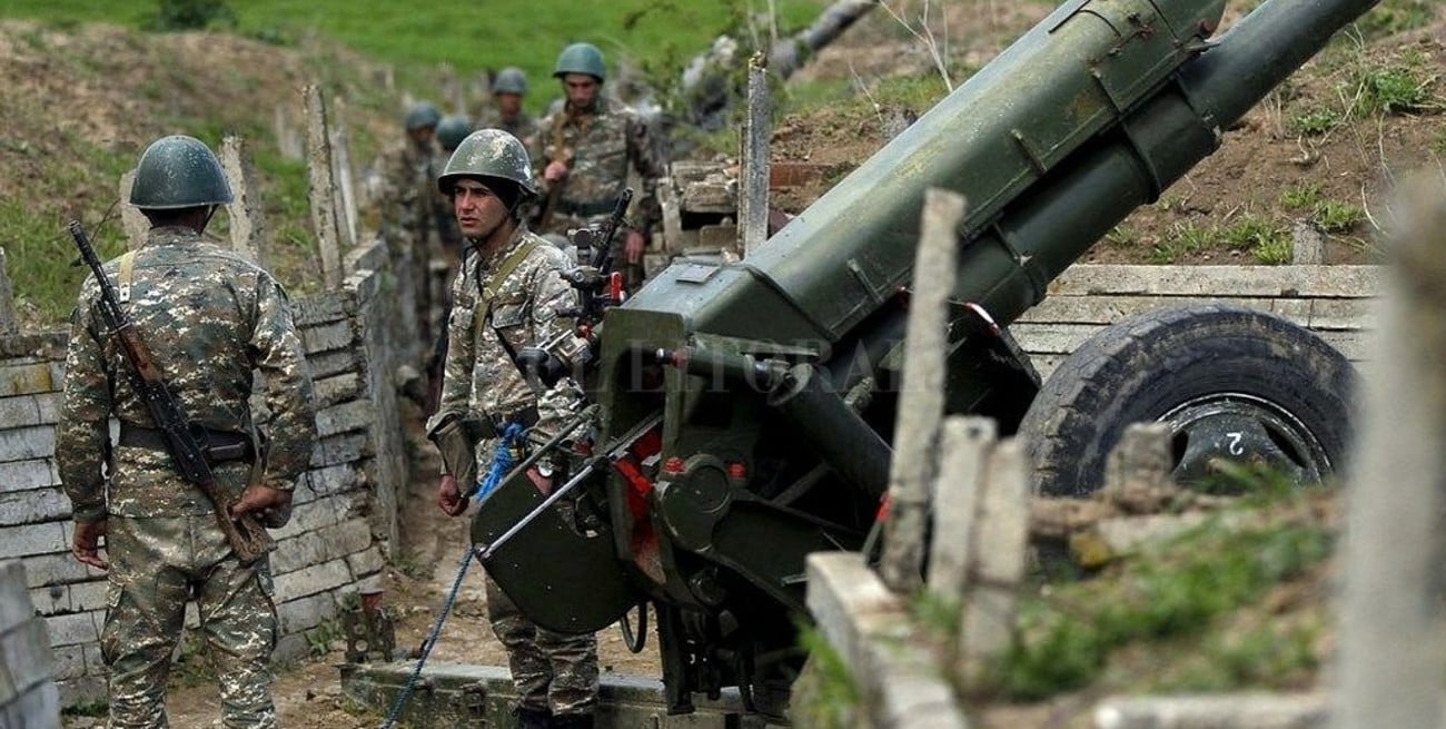 Azerbaiyán y Armenia acuerdan una tregua en Nagorno Karabaj