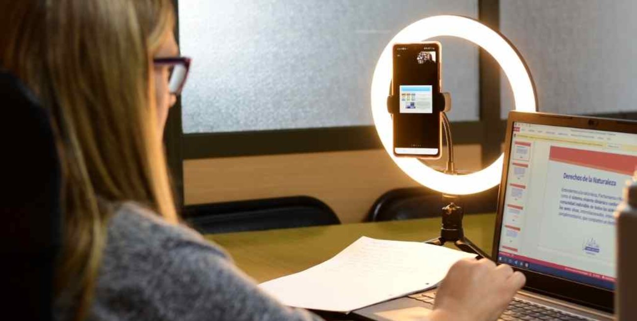 López Delzar expuso en un conversatorio internacional sobre Derechos de la Naturaleza 