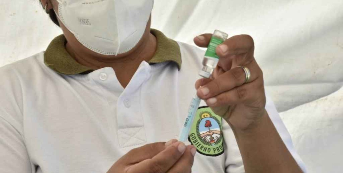 Corrientes comienza a vacunar contra el Covid 19 a las personas desde 35 años