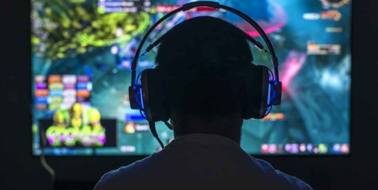 China limita a tres horas semanales los juegos en línea para niños y adolescentes