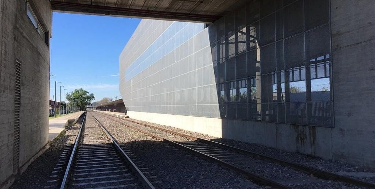 Retornan los trenes de pasajeros entre Rosario y Buenos Aires