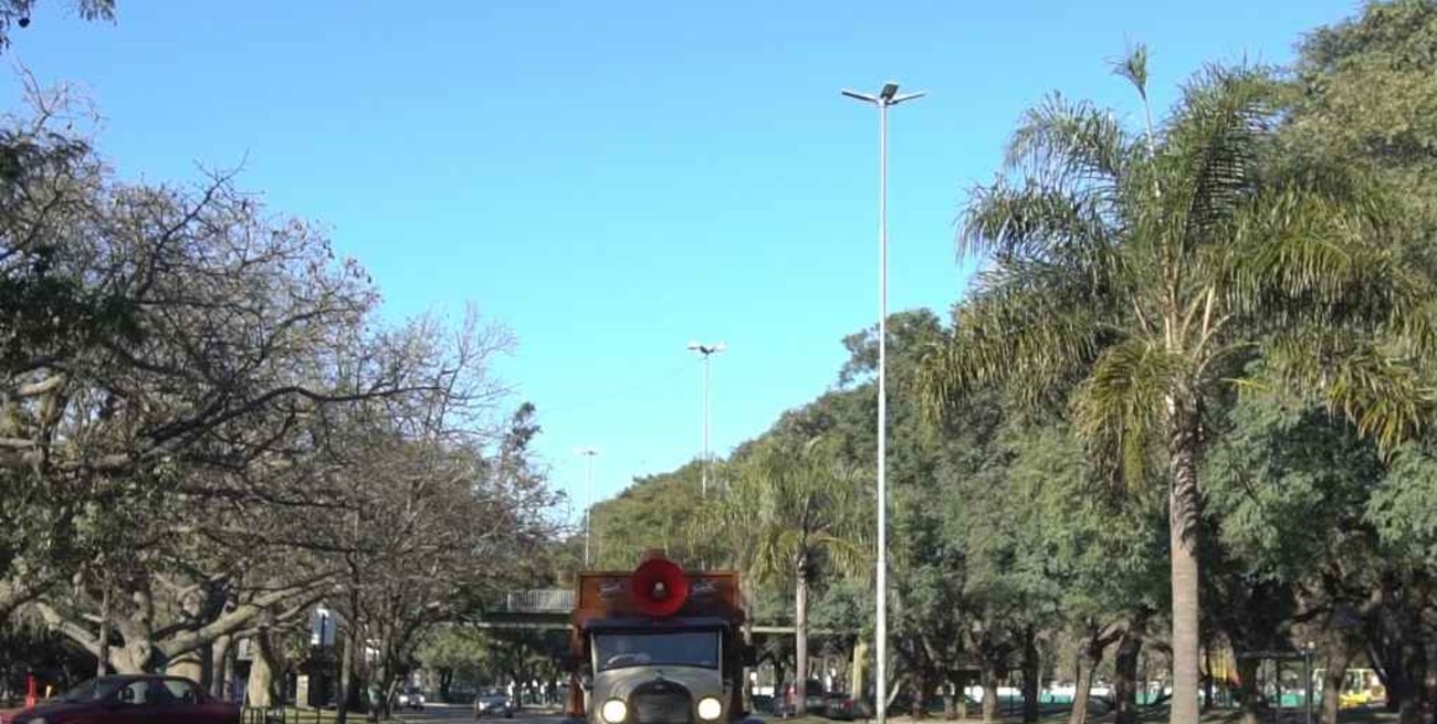 El camioncito de Cerveza Santa Fe Pilsen se sumó a celebrar el Día del Amigo en la ciudad