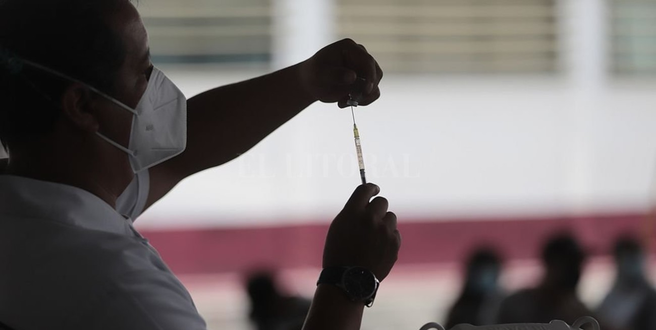 Se informaron 8.160 nuevos contagios y 229 muertes en el país