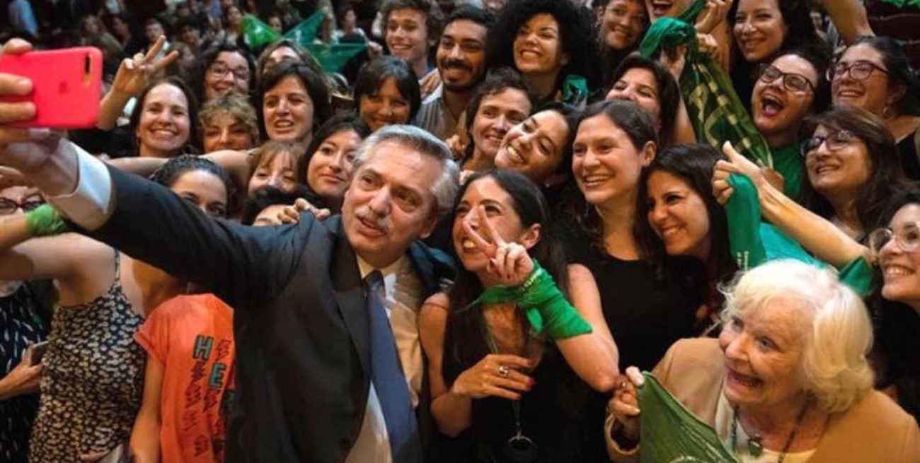 Alberto Fernández, tras la sanción del aborto legal: "Hoy somos una sociedad mejor" 
