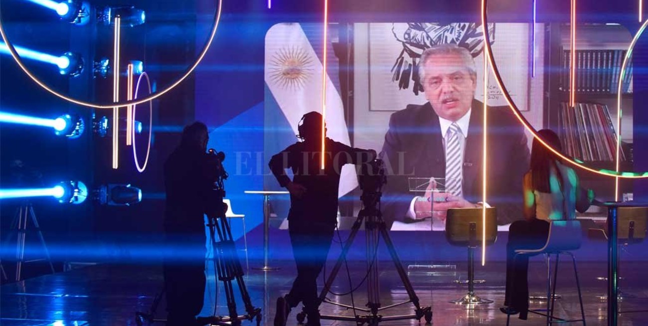 Fernández descartó una nueva devaluación y  un "corralito"