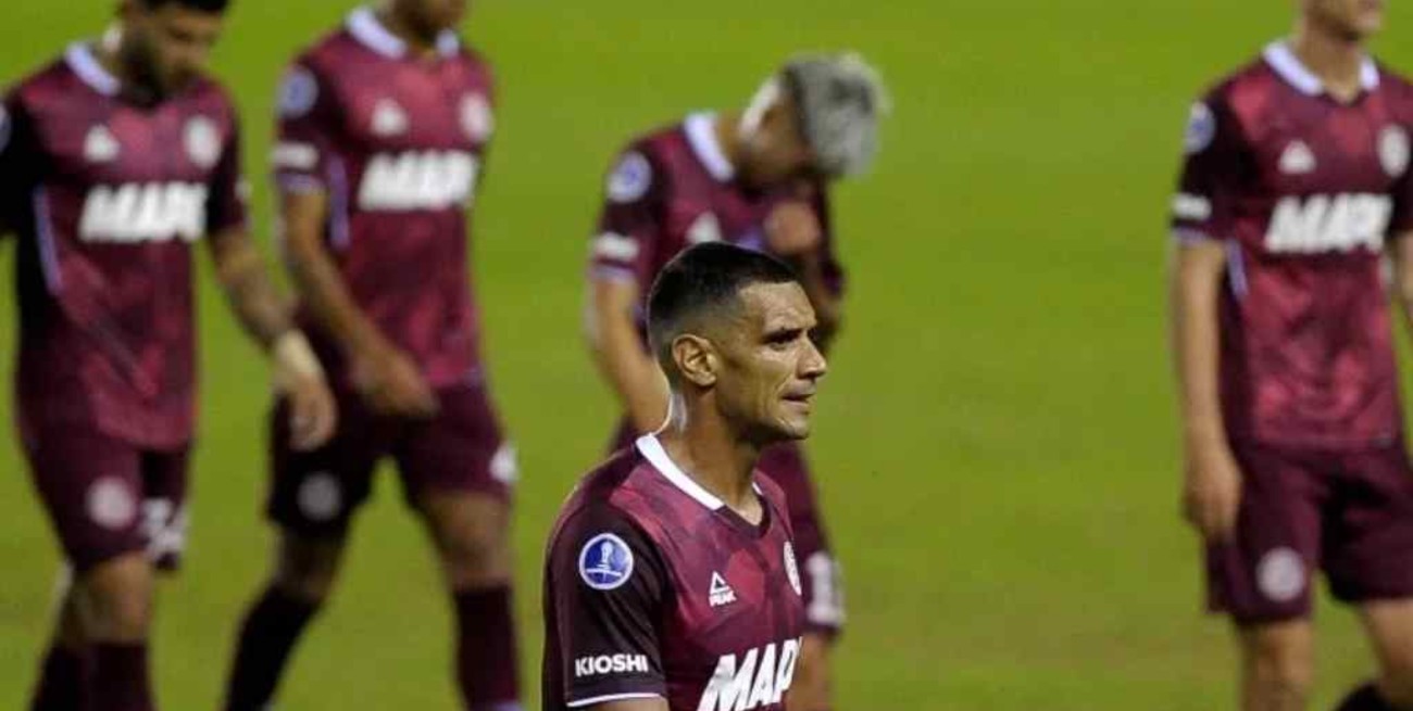 Lanús no pudo con Gremio y perdió 2 a 1 de local 