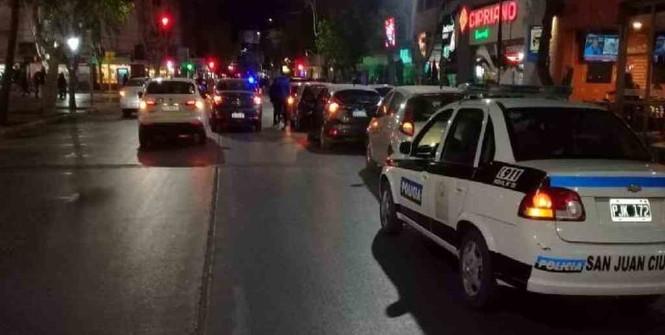 Cacerolazo en San Juan tras el polémico cuarto caso de Covid-19