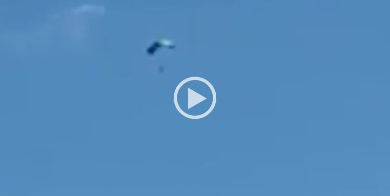 Se viralizó en Córdoba el video de un confuso episodio "en paracaídas"