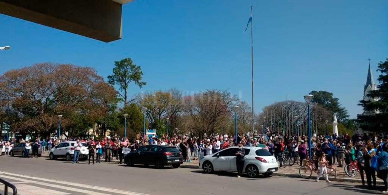 San Jerónimo Norte: fuerte movilización de vecinos en apoyo al Dr. Marchisio