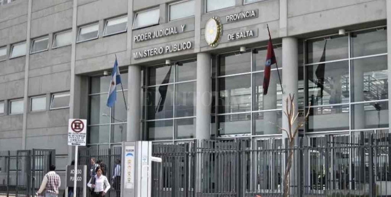 Procesaron a un exjefe militar por el homicidio de una estudiante y la detención ilegal de su madre