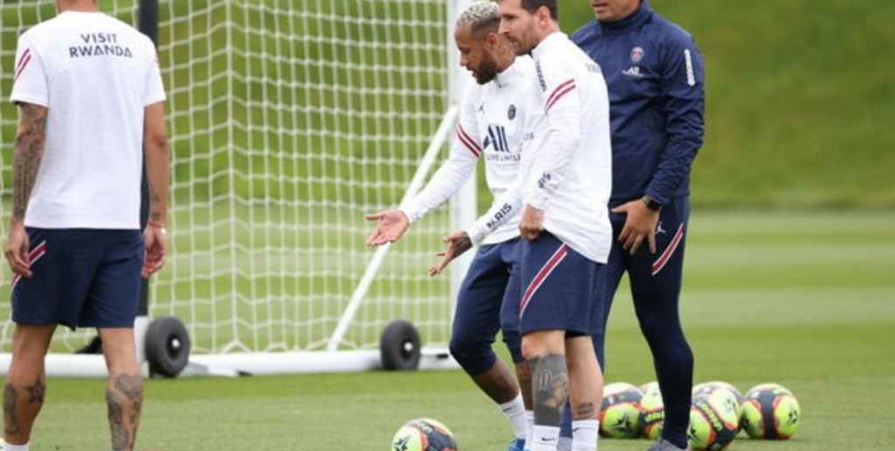 El debut se hace esperar: Lionel Messi no jugaría este viernes en PSG