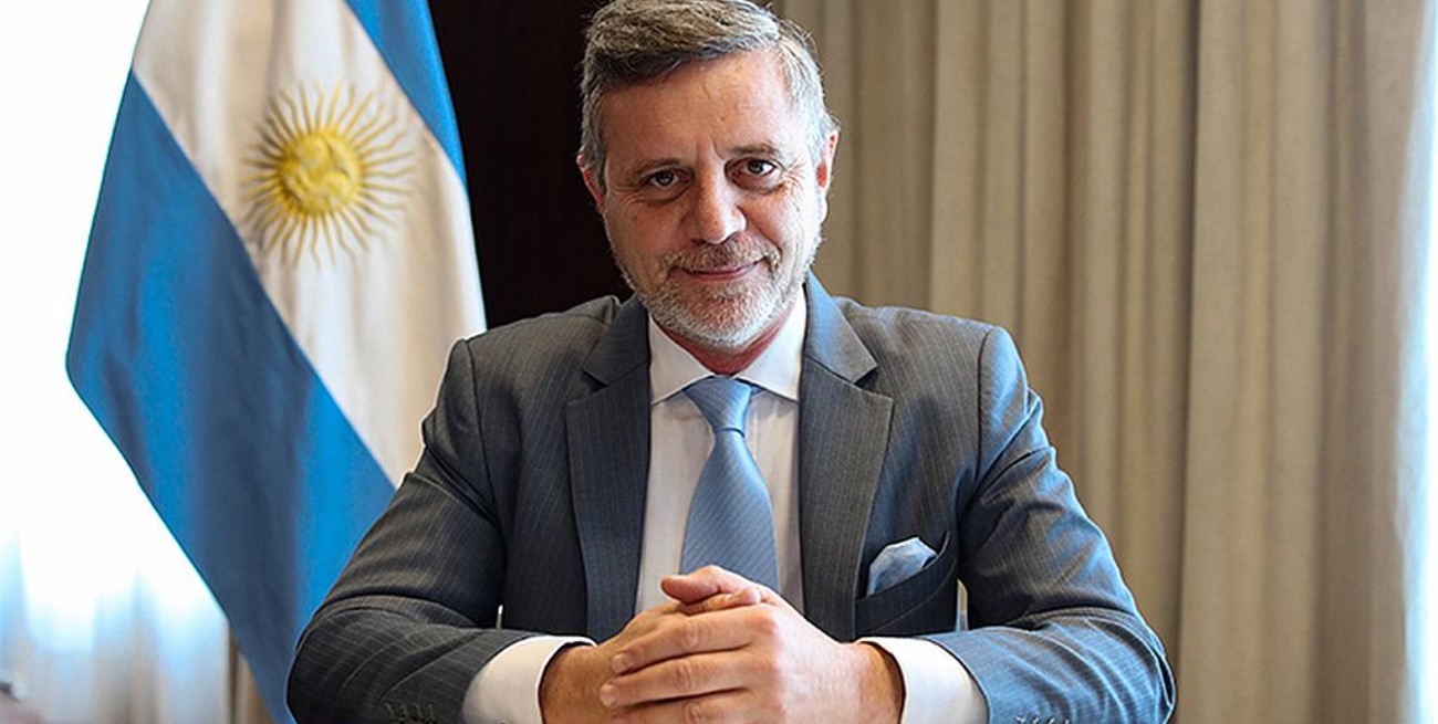 La industria crece "muy firme" y desde hace ocho meses crea empleo