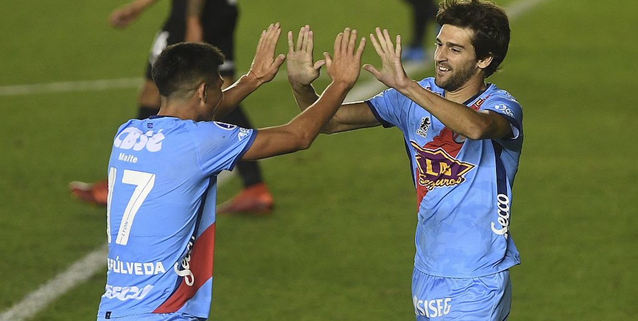 Arsenal venció a Bolivar y llegó a los octavos de final de la Copa Sudamericana