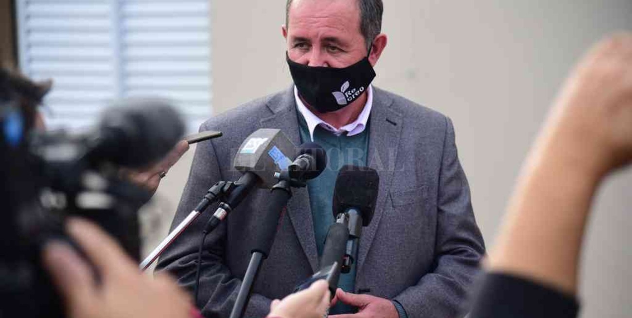 "Hoy es un día histórico para Recreo, 19 familias cumplen el sueño de tener su casa propia"