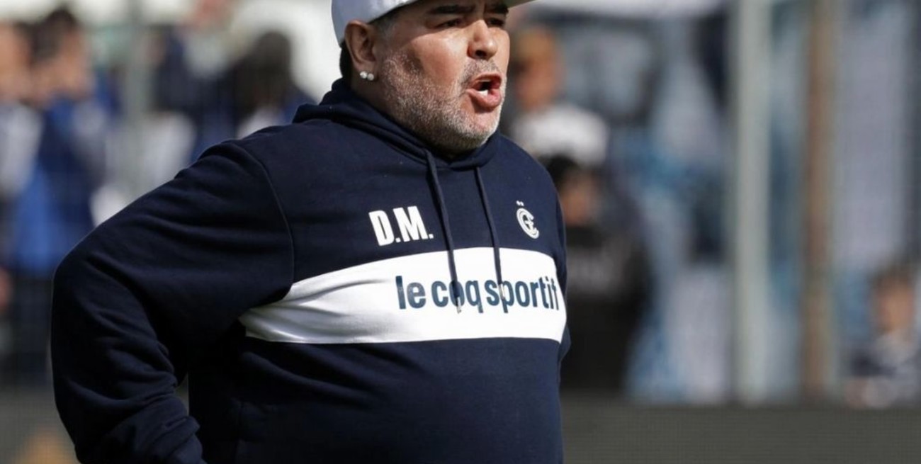 El presidente de Gimnasia remarcó que Maradona "Es el plan A, B o C"