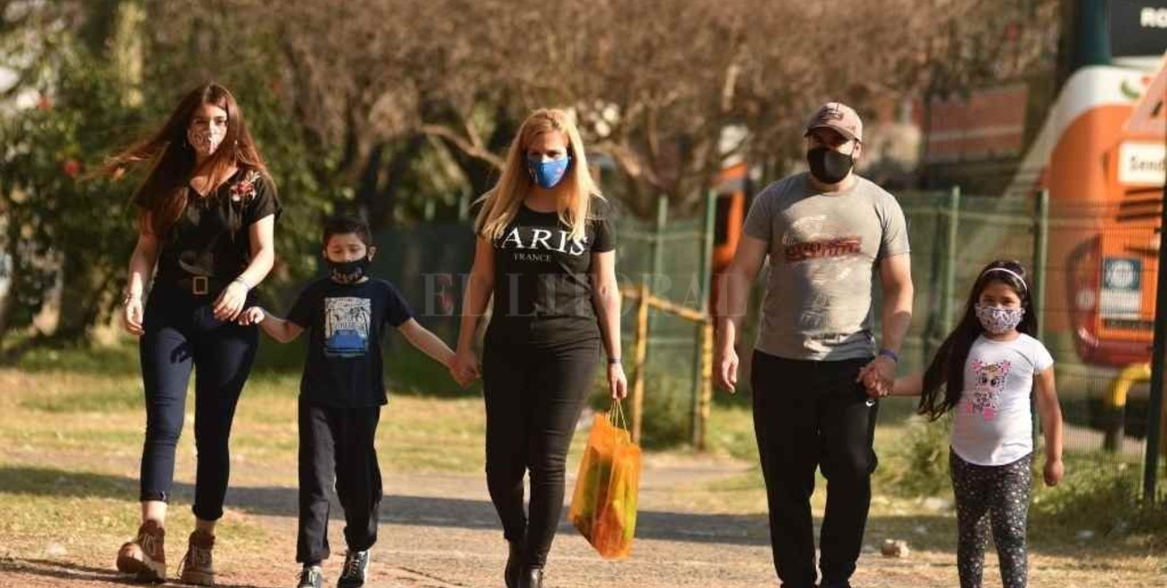 Pulseras azules: una sencilla y útil identificación para conocer el autismo  