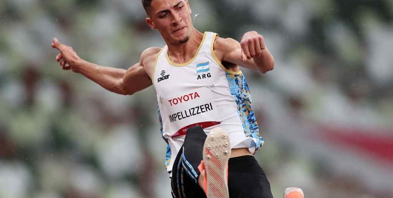El rosarino Brian Impellizzeri realizó la mejor marca de su carrera y obtuvo la medalla de plata en salto en largo 