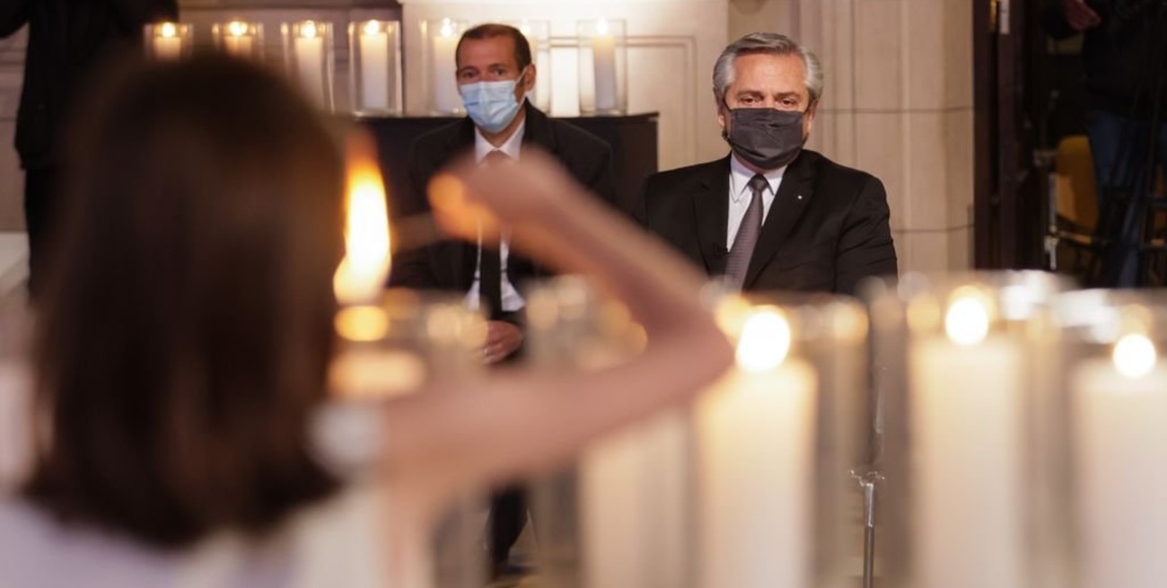 Fernández, en el acto por los muertos de coronavirus: "El homenaje será construir una Argentina unida"