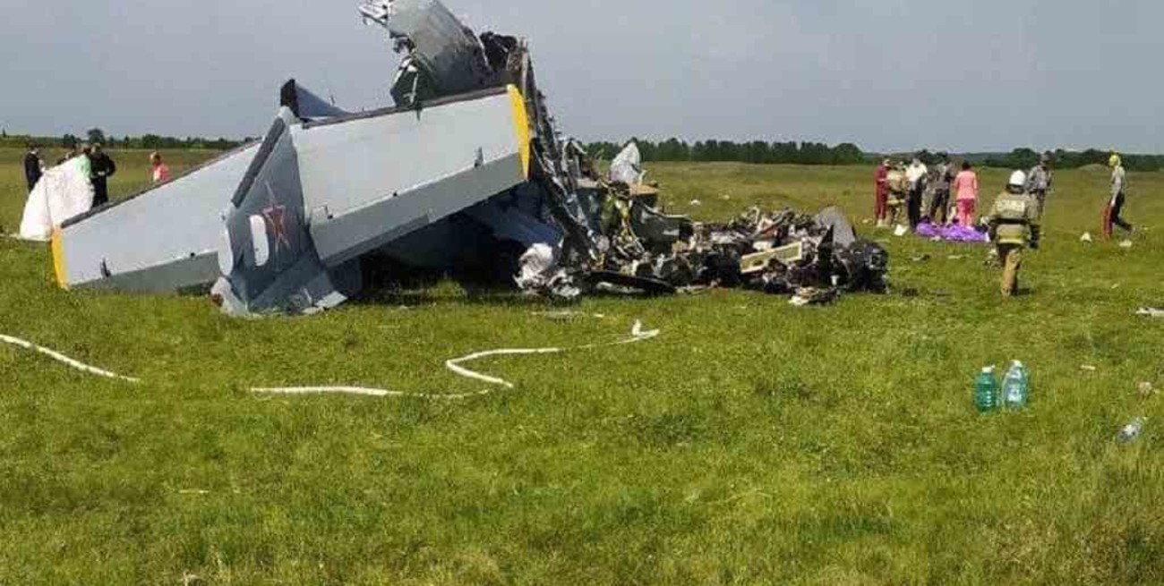 Al menos cuatro muertos al estrellarse un avión en Siberia