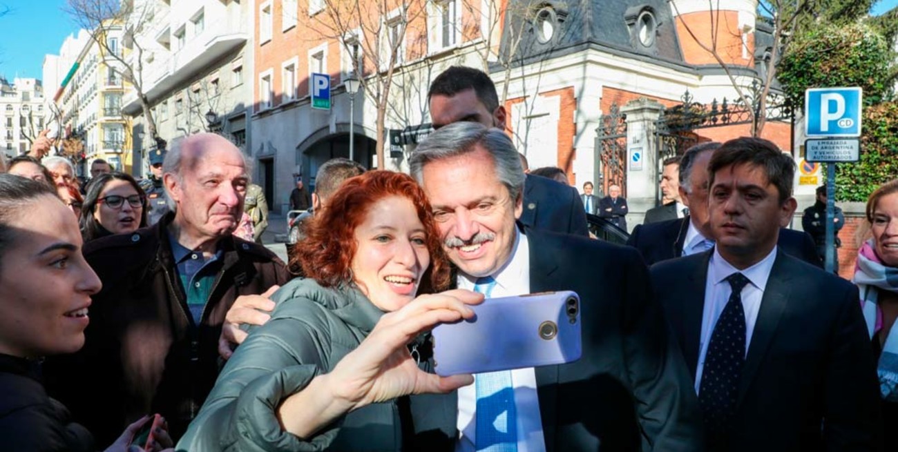 Alberto Fernández llegó a España