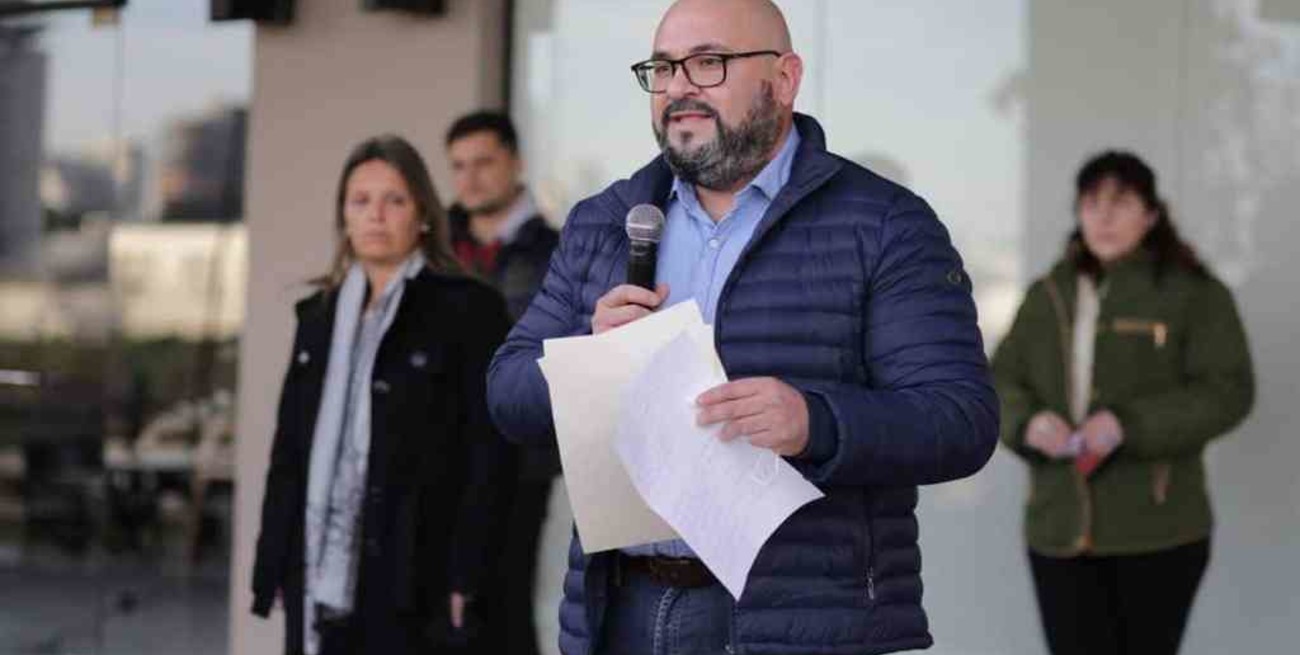 Carlos Suárez: "Vamos a trabajar junto a los afectados por la pandemia"