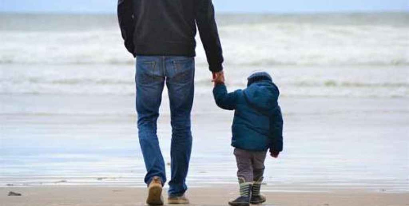 Fallo inédito: un niño tendrá legalmente tres padres