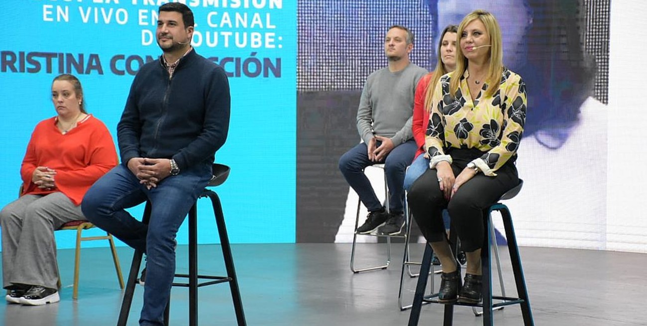 Sacnun encabezó el acto de apoyo a los candidatos de la lista de Cristina en Santa Fe