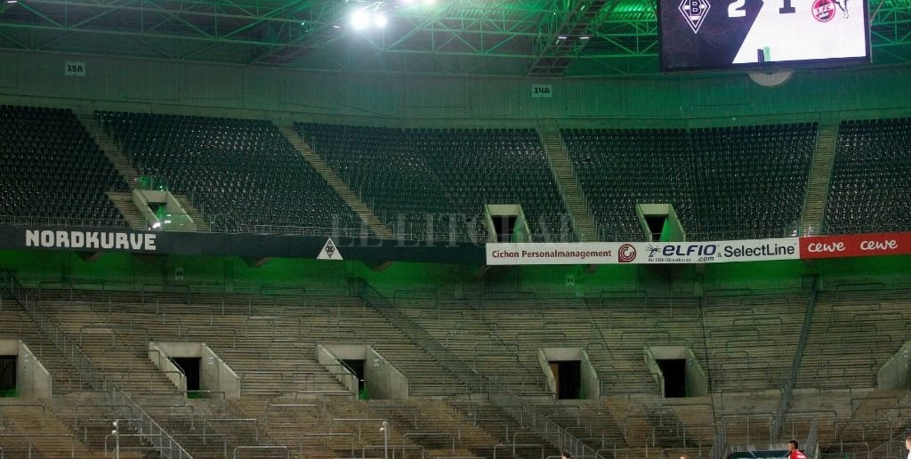 Los hinchas alemanes aceptan los partidos a puertas cerradas
