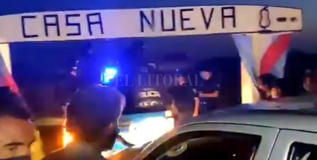 Se inicia una vigilia de productores frente al campo usurpado por Grabois en Entre Ríos