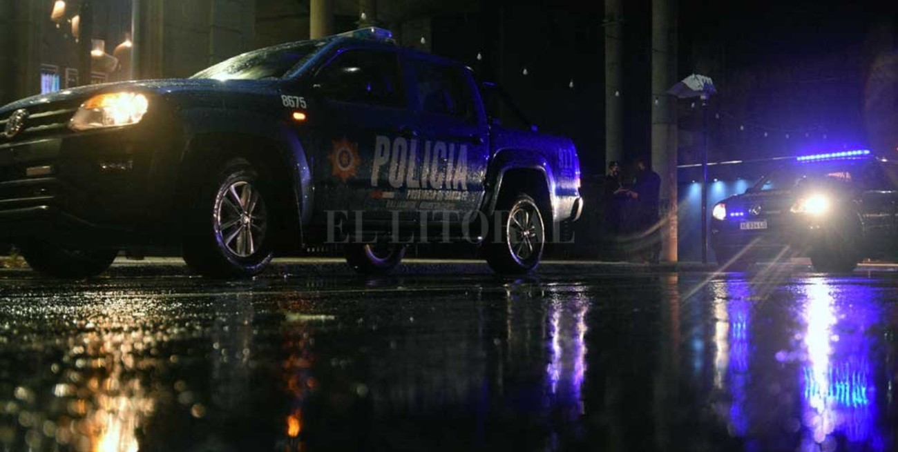 Una reunión e incumplimientos: el saldo de la primera noche de restricciones en Santa Fe