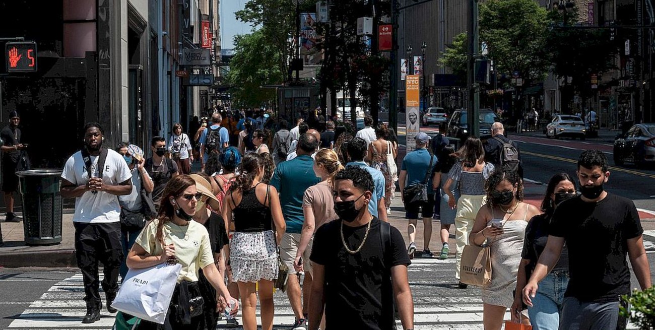 Nicholas Christakis: el postcovid será una era de "desenfreno sexual" y "despilfarro económico"