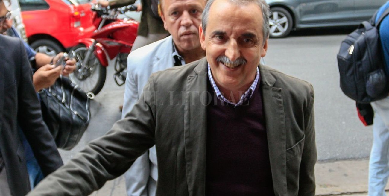 Absuelven a Guillermo Moreno en el juicio por supuestos incidentes en asamblea del Grupo Clarín