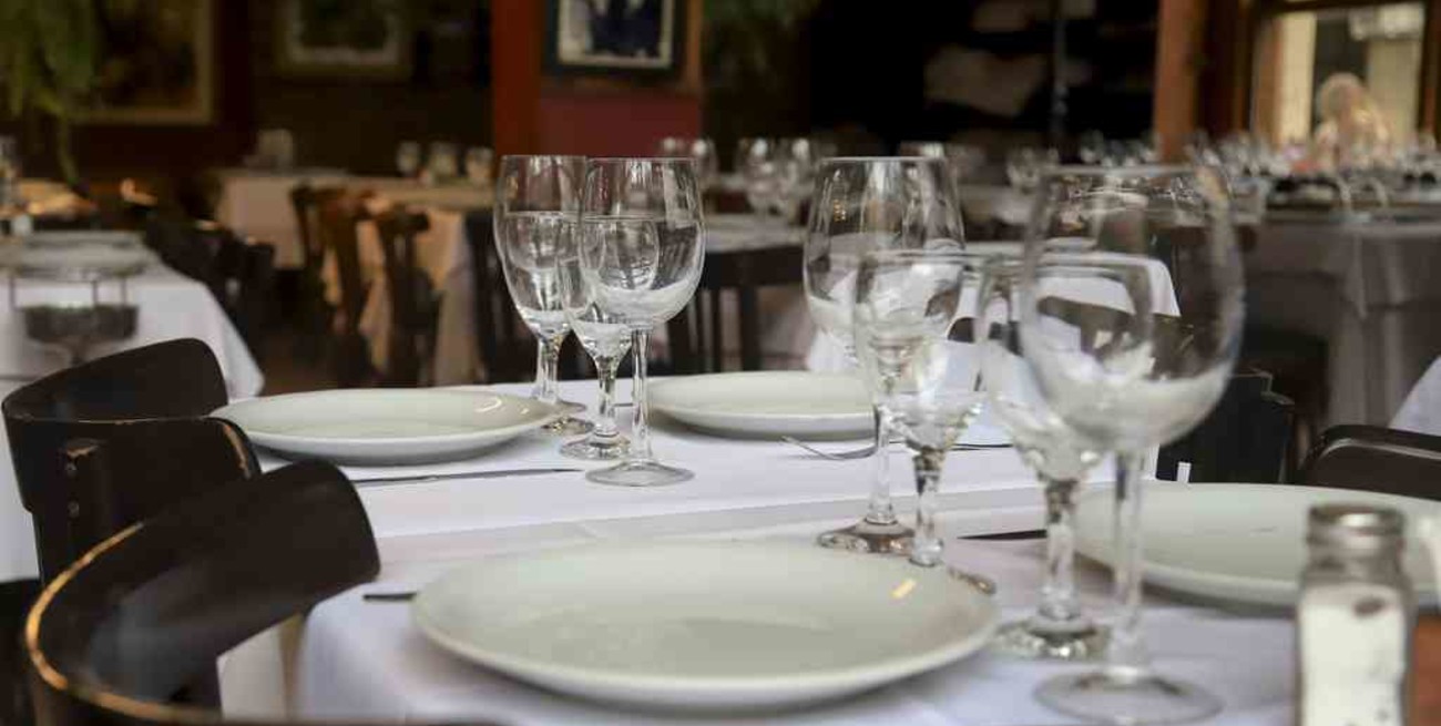 Buscan prohibir utensilios plásticos descartables