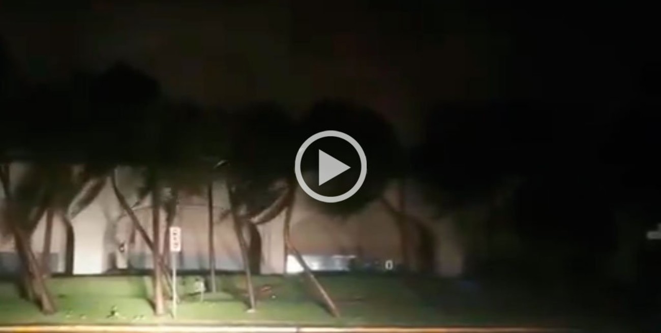 Video: El huracán Delta golpea la península de Yucatán