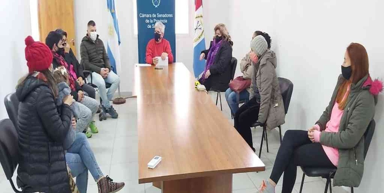 Baucero entregó aportes a gimnasios y academias de San Javier