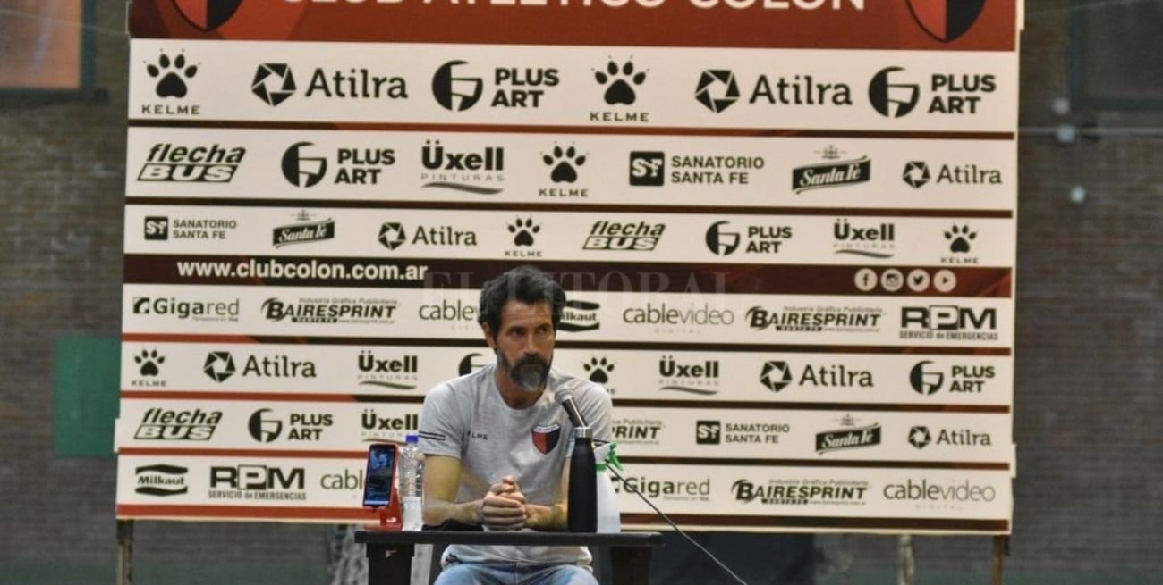 Colón, en modo pandemia, viajó en dos micros a Capital Federal