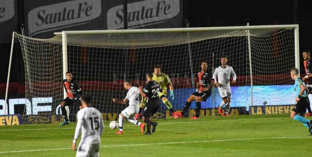 Colón: hisopados negativos pero otro descartado en la zaga, Bruno Bianchi