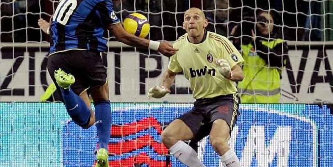 Vuelven a cambiar la regla de la mano en el fútbol 