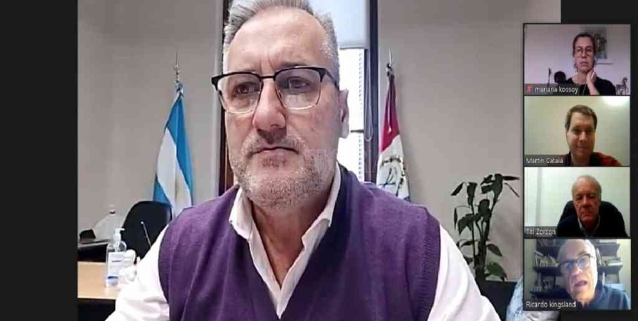 Lewandowski mantuvo una videoconferencia para dialogar sobre los planes de vivienda