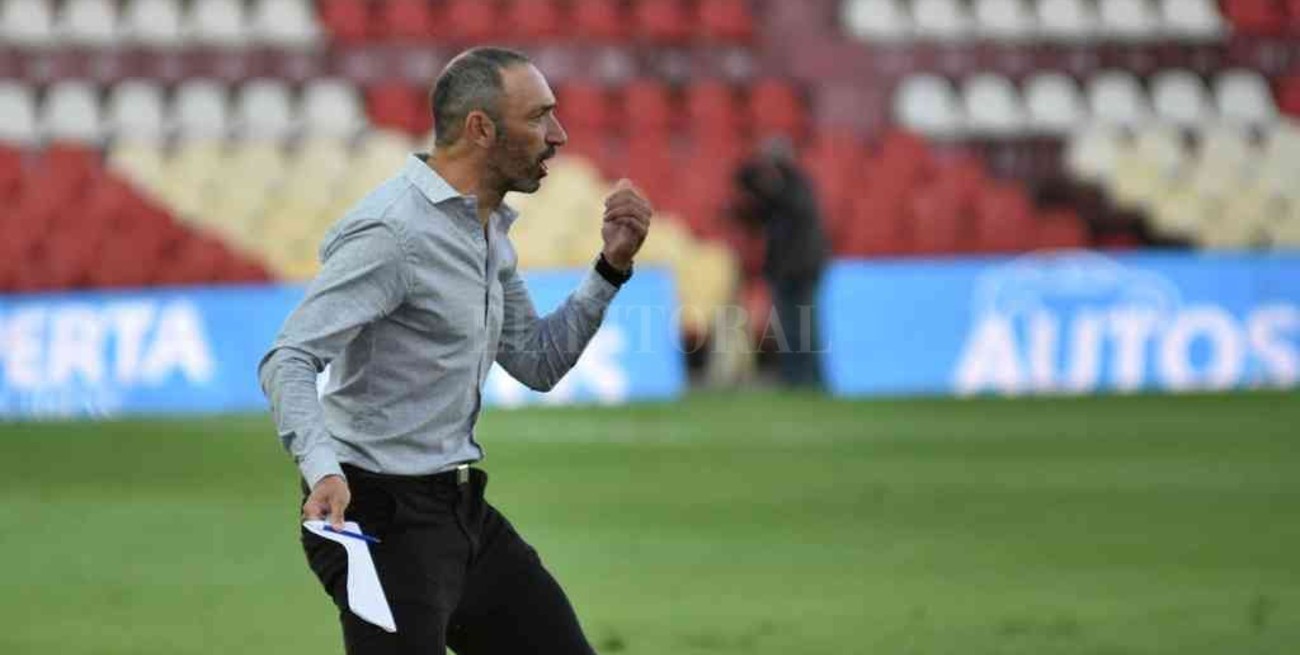 El "Vasco" pidió un refuerzo por línea, siempre y cuando siga el "5"