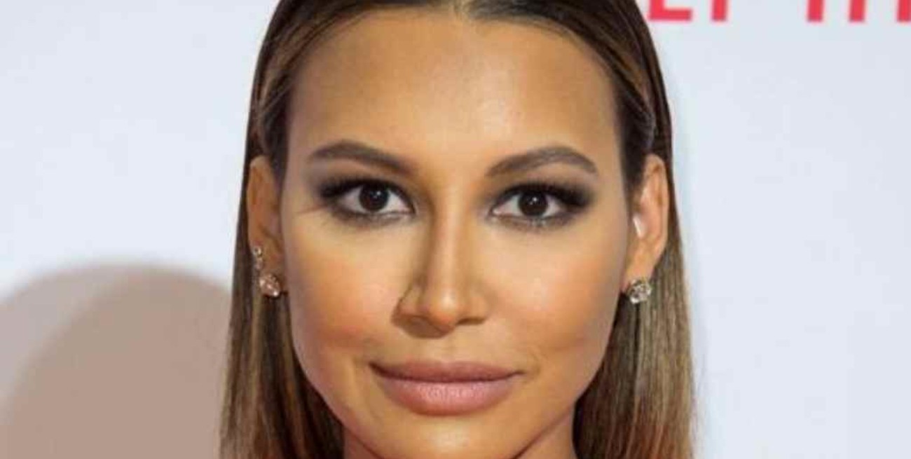 Buscan a la actriz de "Glee" Naya Rivera tras caer al agua en un lago en Estados Unidos 