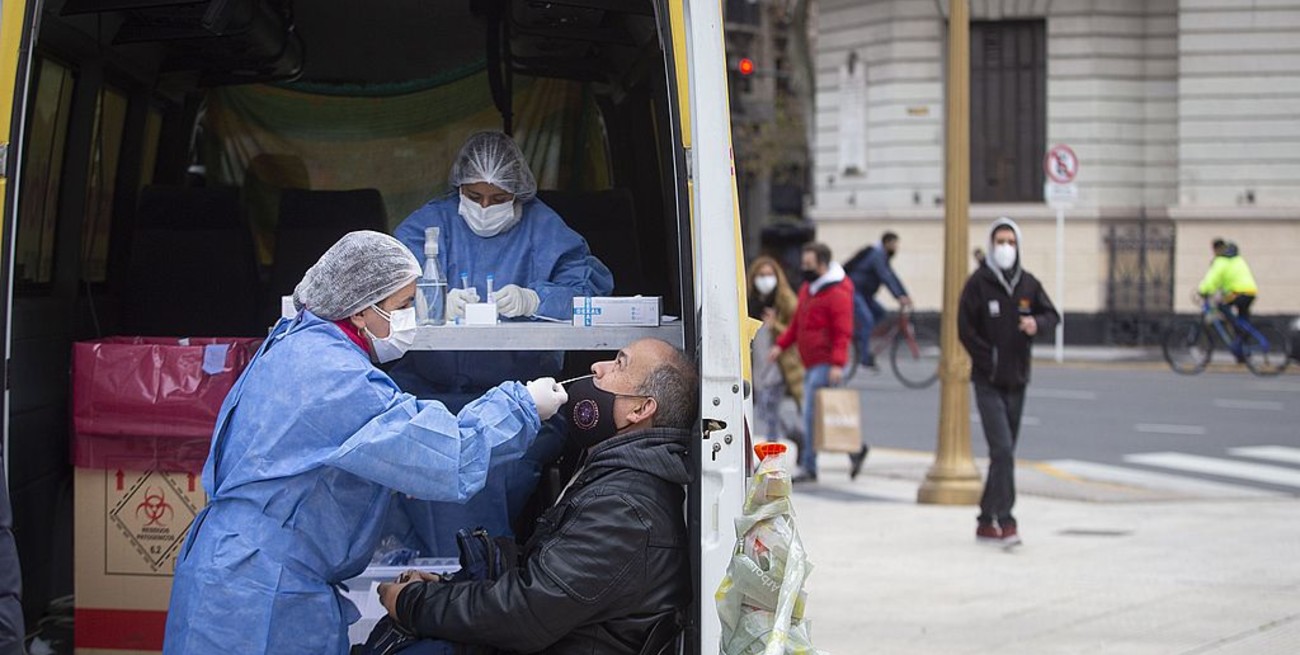 Argentina informó 310 fallecidos y 9.000 nuevos casos de Covid-19