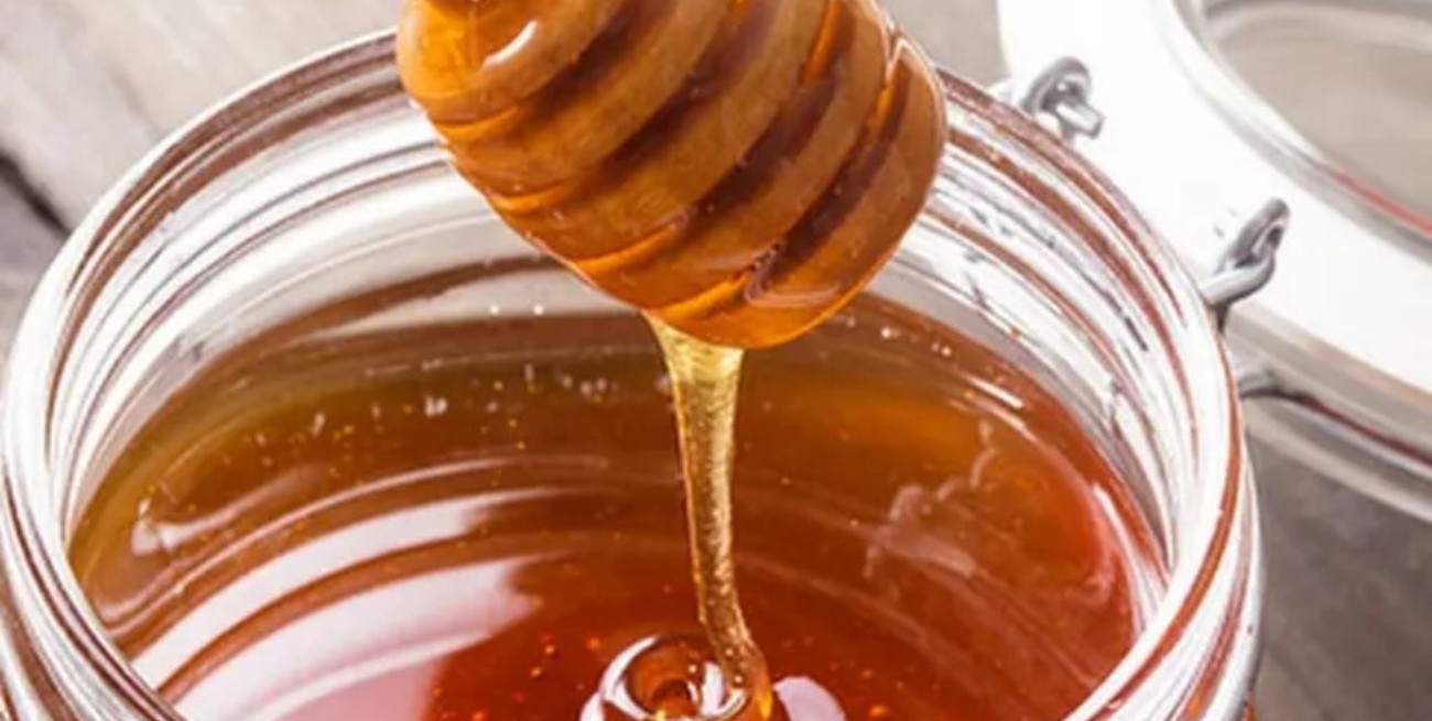 La ANMAT prohibió la venta de una marca de miel