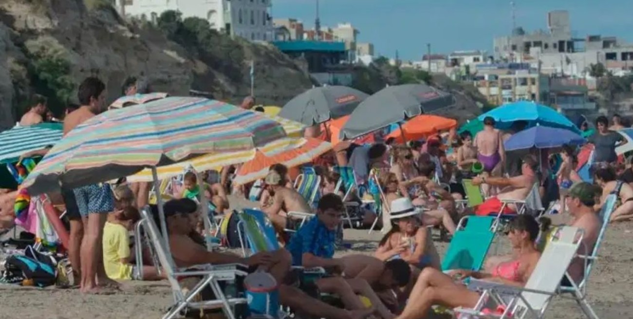 Las Grutas: escaso cumplimiento de los protocolos por la pandemia e insultos a las autoridades