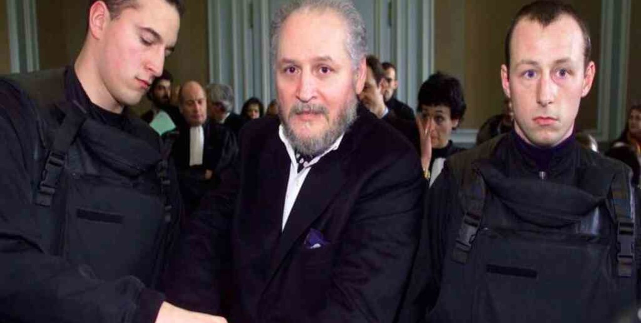 Comenzó en Francia el tercer juicio contra Carlos "El Chacal" por un atentado en 1974 en París