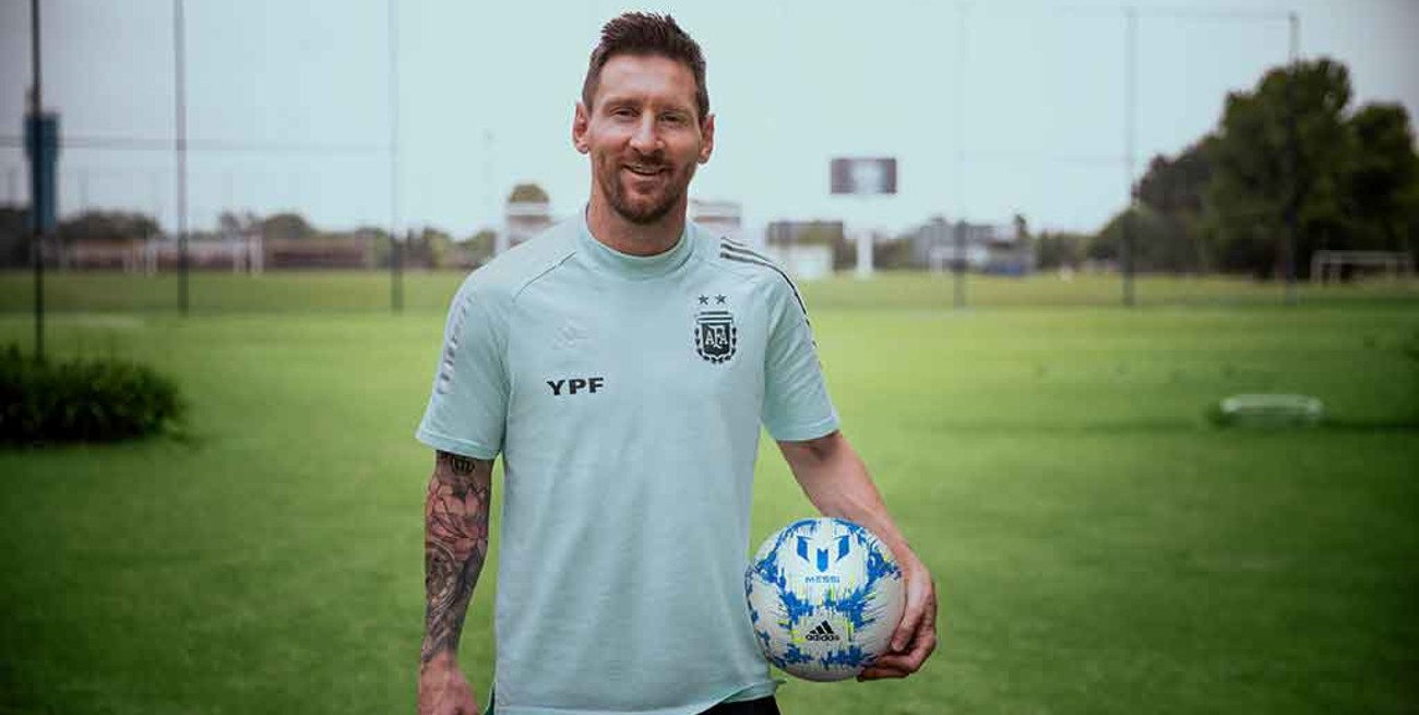 Llega la nueva pelota YPF Messi a todas las estaciones del país