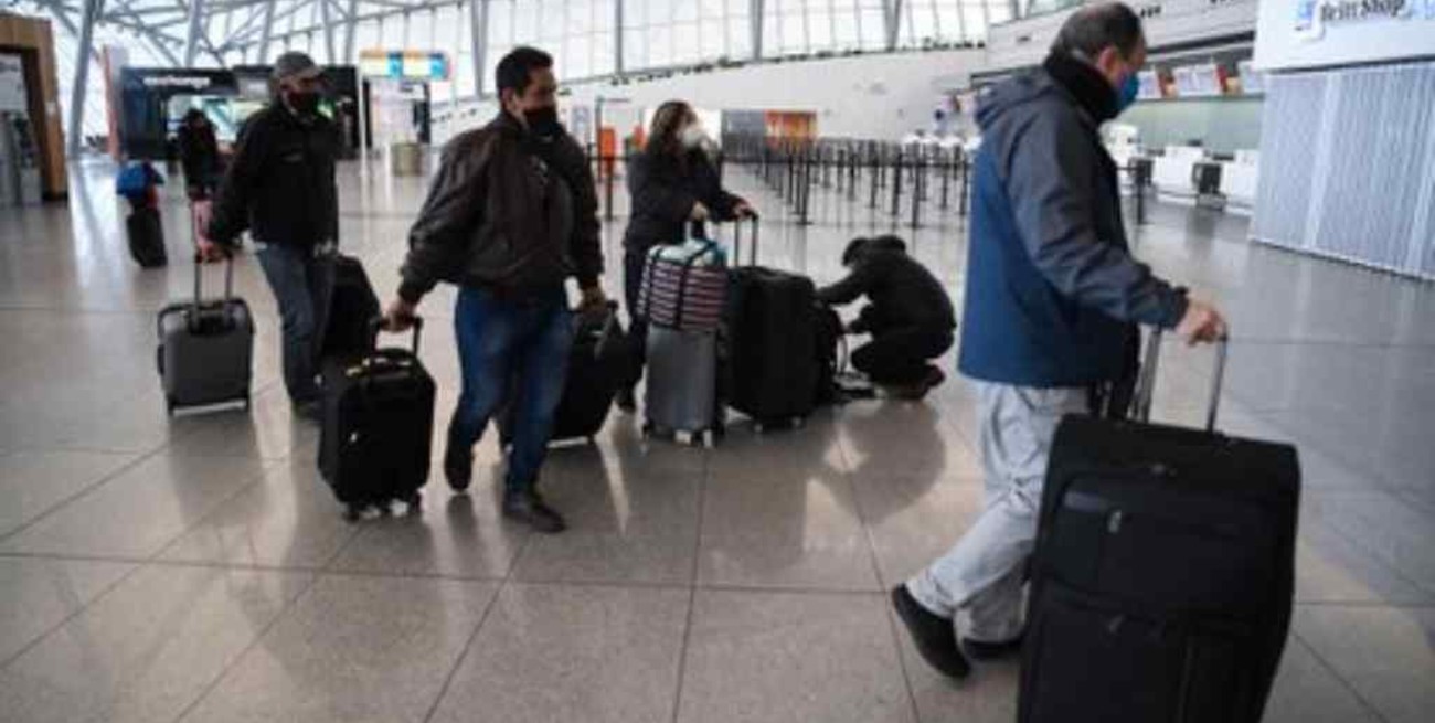 Uruguay anunció que volverá a permitir el ingreso de turistas europeos 