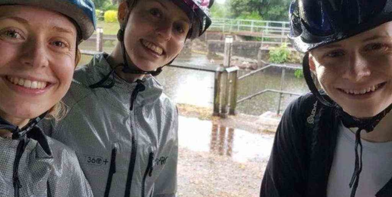 Capturaron en una selfie el momento exacto en el que fueron alcanzados por un rayo